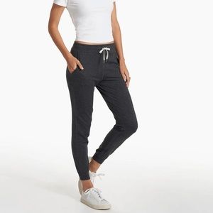 VUORI JOGGERS IN CHARCOAL HEATHER 🖤